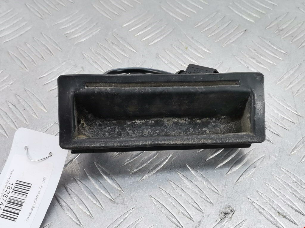 Ручка крышки багажника Porsche Cayenne (955/957) арт. 1828744