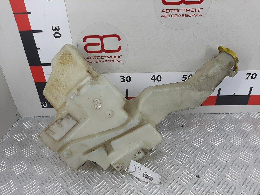 Бачок омывателя Chrysler Voyager 3 5013750AA арт. 1538549
