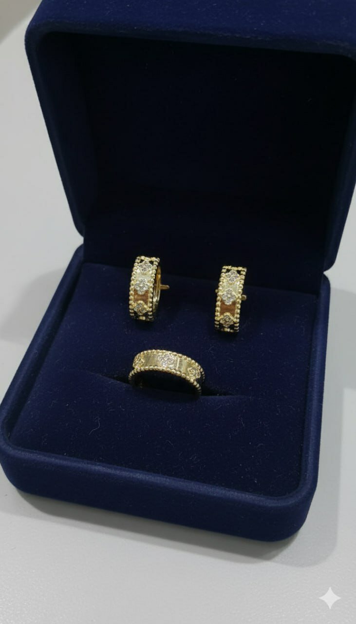 Комплект бижутерии: серьги, кольцо, Swarovski Zirconia