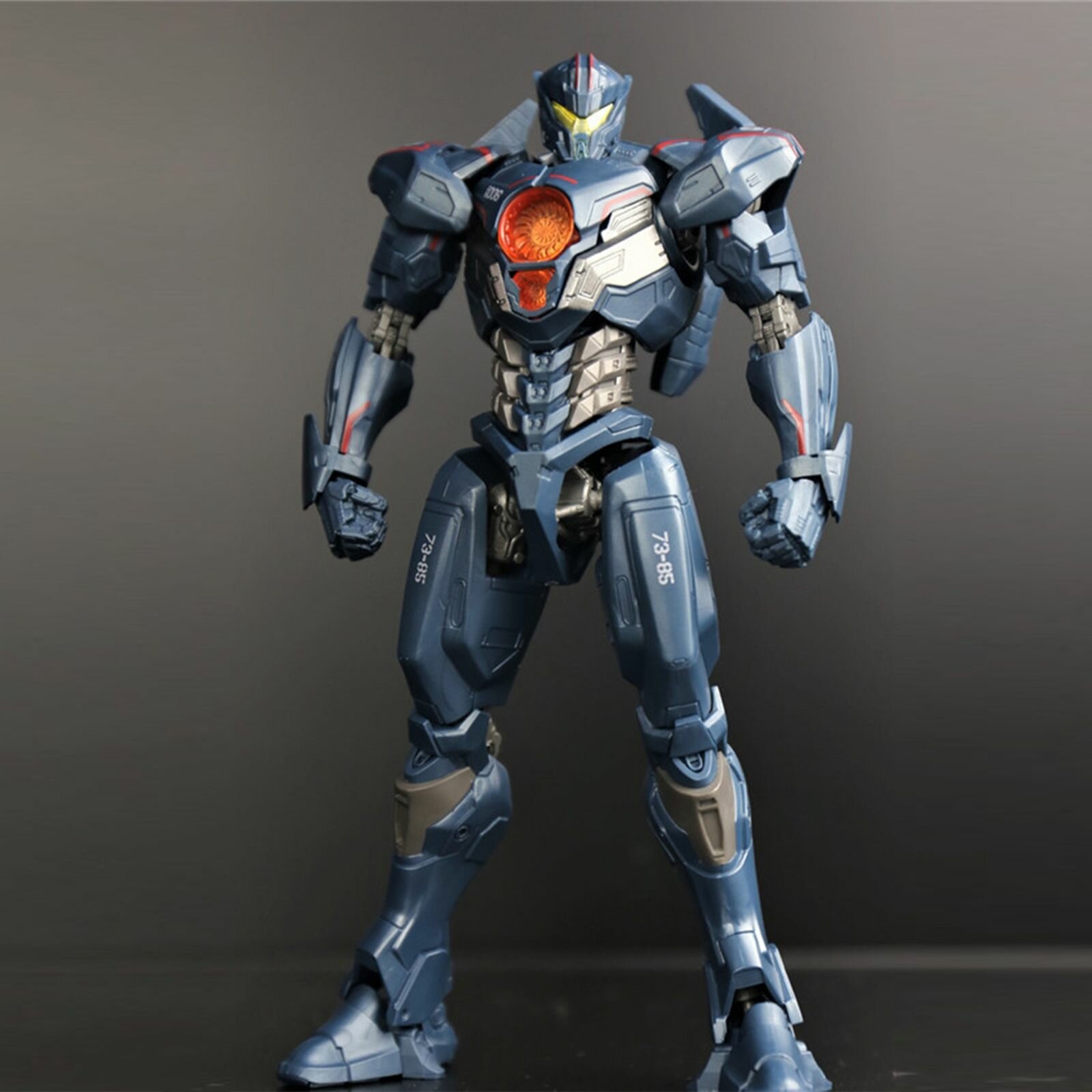 Фигурка Тихоокеанский рубеж Бродяга Мститель / Pacific Rim (17см)