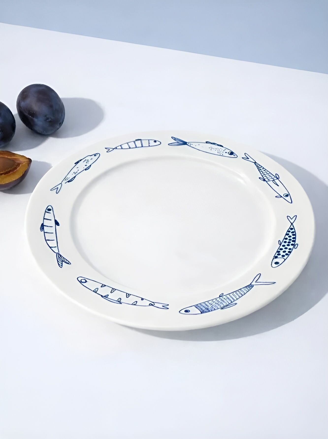 Тарелка с принтом "Рыбы" 21 см, керамика, подходит для СВЧ-печи