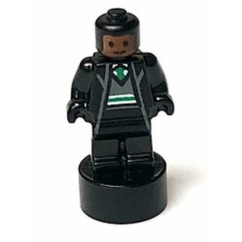 Минифигурка Лего Lego 90398pb037 Slytherin Student Statuette / Trophy #2, Reddish Brown Face держатель для бейджа harry potter slytherin
