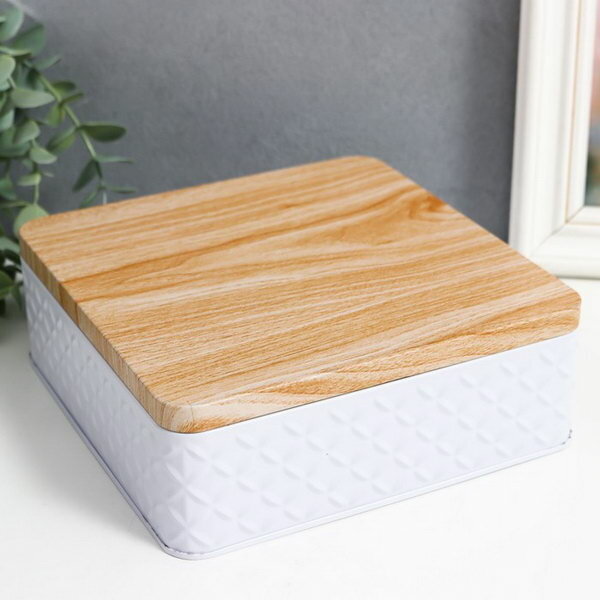 фото Шкатулка металл квадрат "Ромбы" белая, крышка под дерево 6х17х17 см