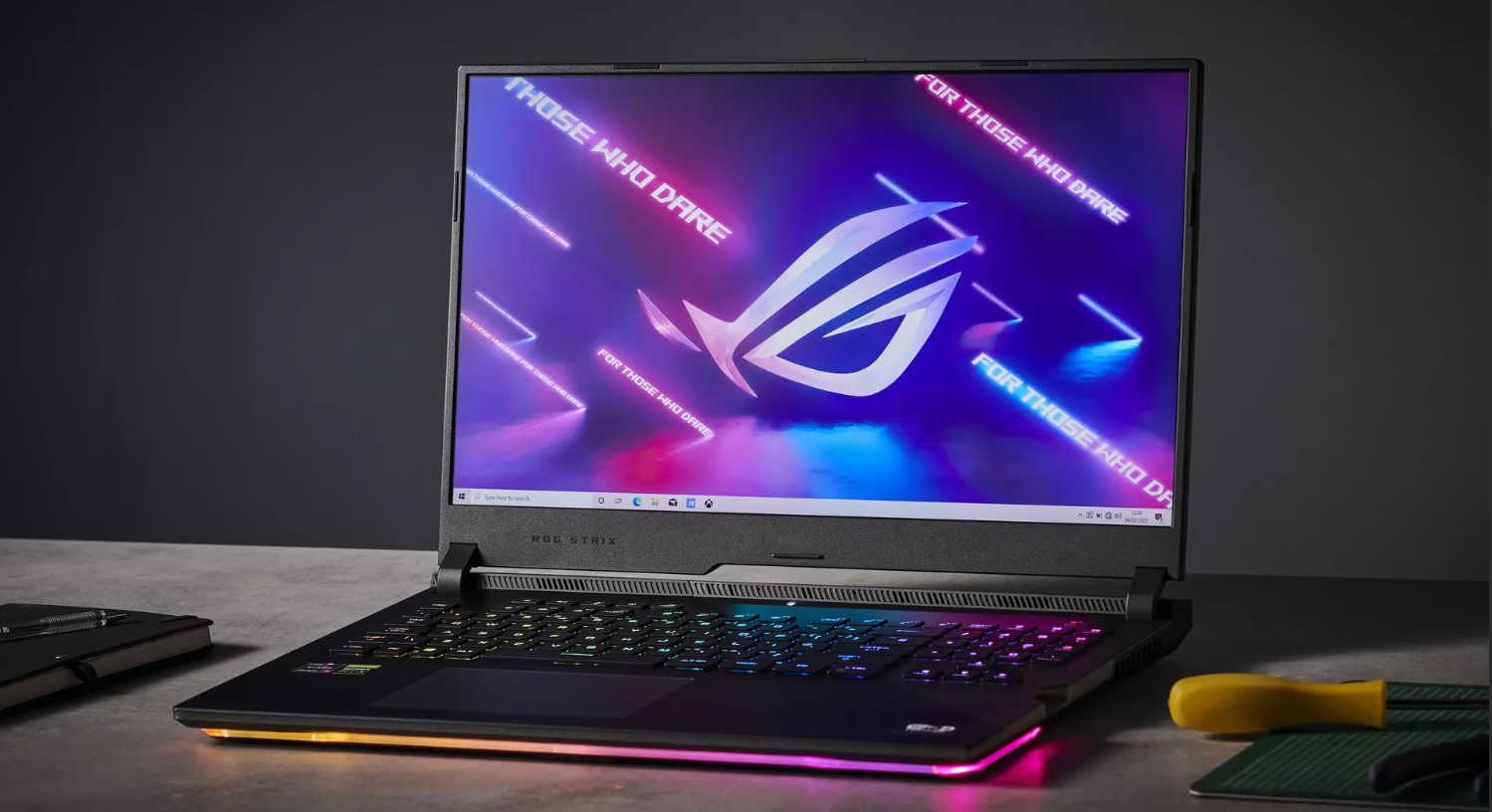 Ноутбук Asus ROG Strix G17 2023, R9-7945HX, 16ГБ/1ТБ, RTX4080, Русская клавиатура, Серый