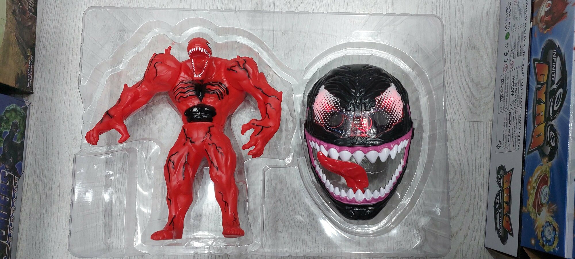 Веном - Venom игрушка-фигурка с маской со спецэффектами