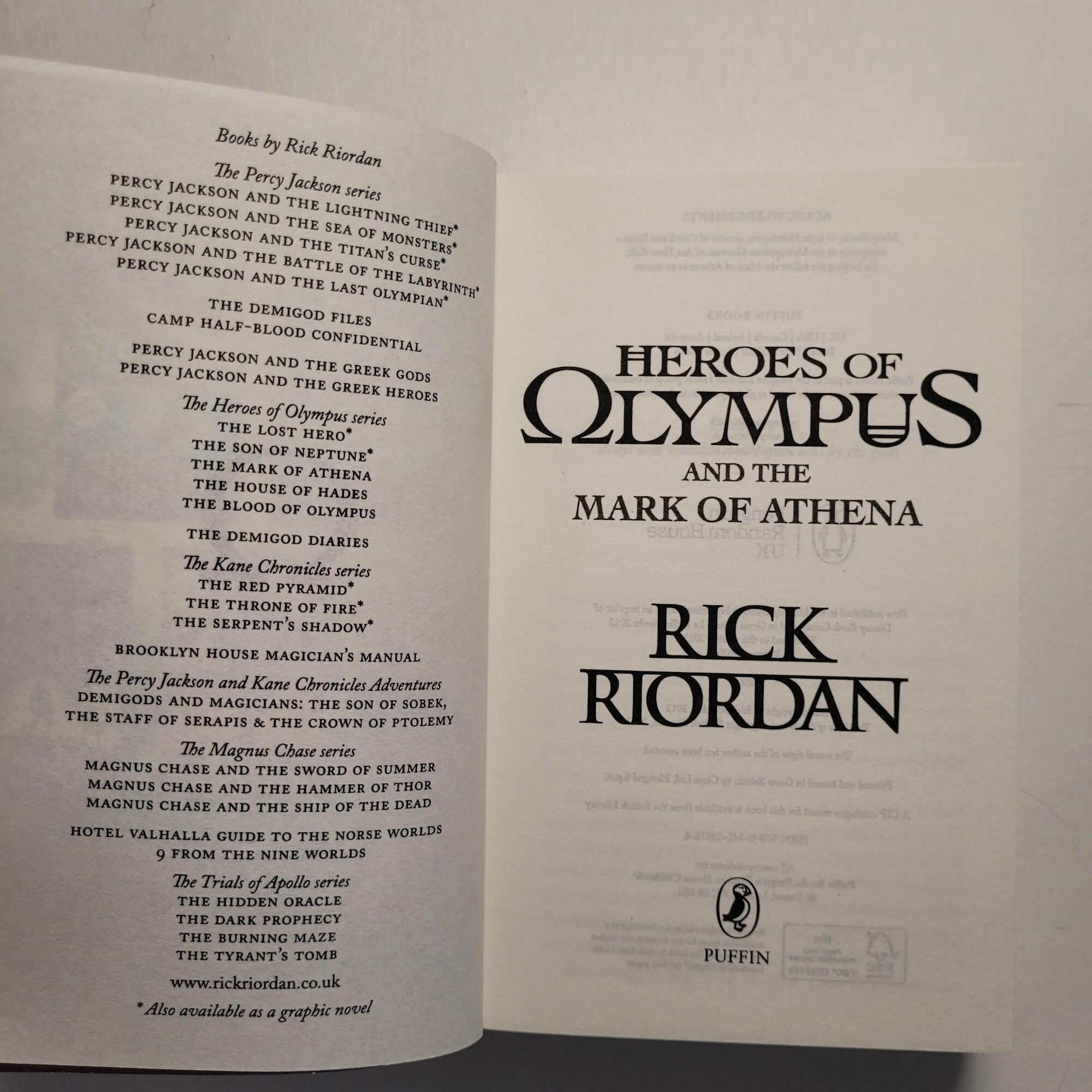 The Mark of Athena (Riordan Rick) - фото №7