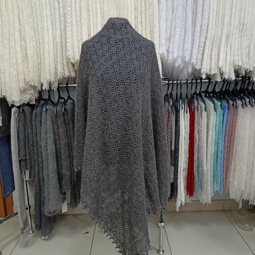 фото Платок орчанка,110х110 см, серый