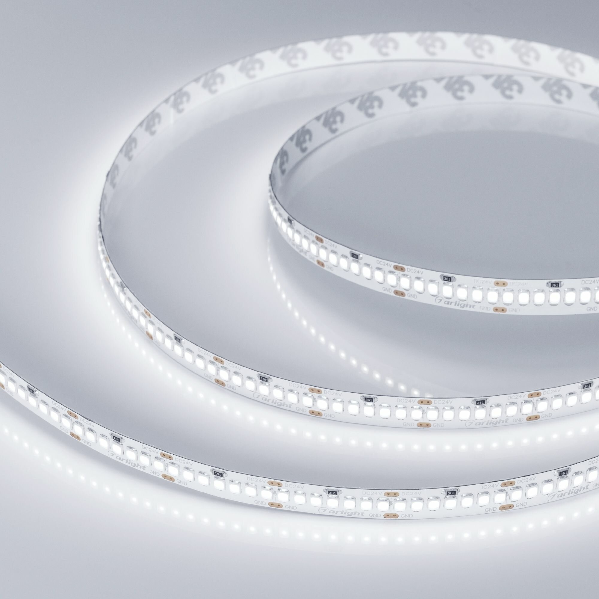 RT 2-5000 023555 Светодиодная лента 24В White5500 10mm (2835, IP33, 252 LED/m, LUX, 5 м) Arlight - фото №4