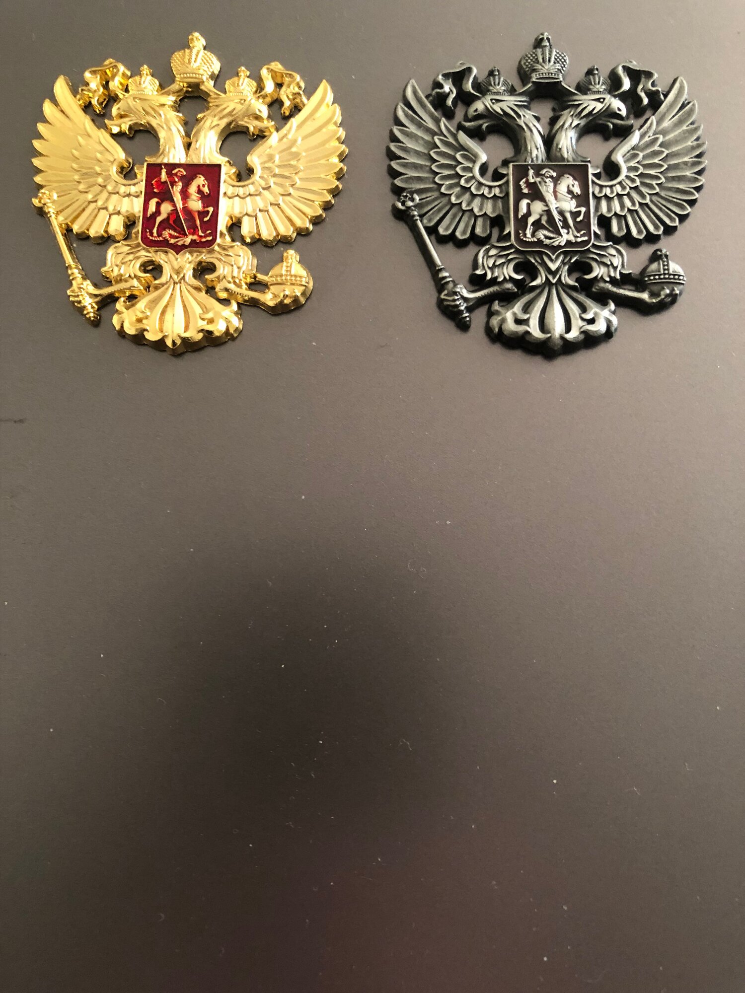 Герб России металлический Золотой и Серый (2 штуки)