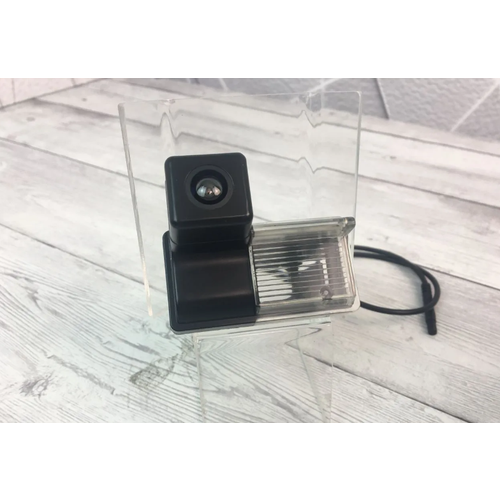 Штатная камера заднего вида BlackMix Toyota Crown S200 2012-2013 JD-C6 1500₽