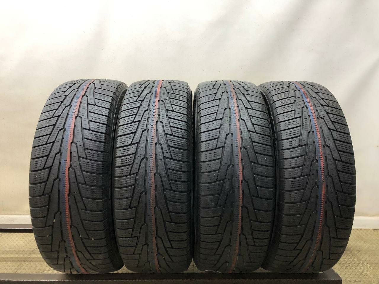 Nokian Nordman RS2 SUV 215/60 R17 БУ Шины Зимние