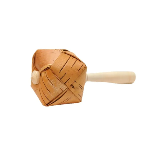 Погремушка - шаркунок на палочке из бересты 660₽