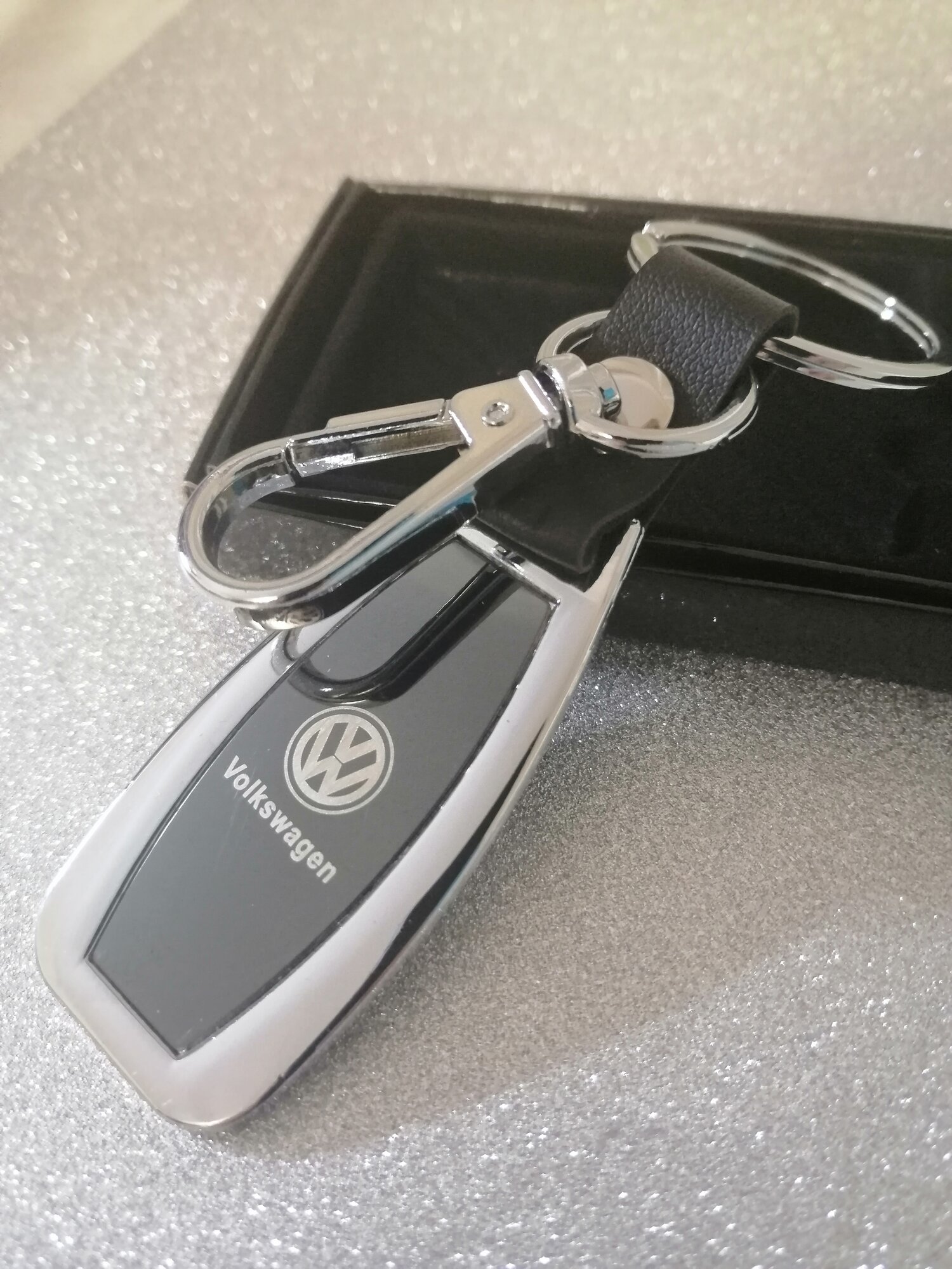 Брелок, Volkswagen, серый металлик