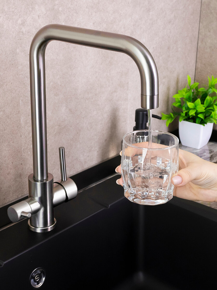 Смеситель для кухни с краном для питьевой воды — фото 1