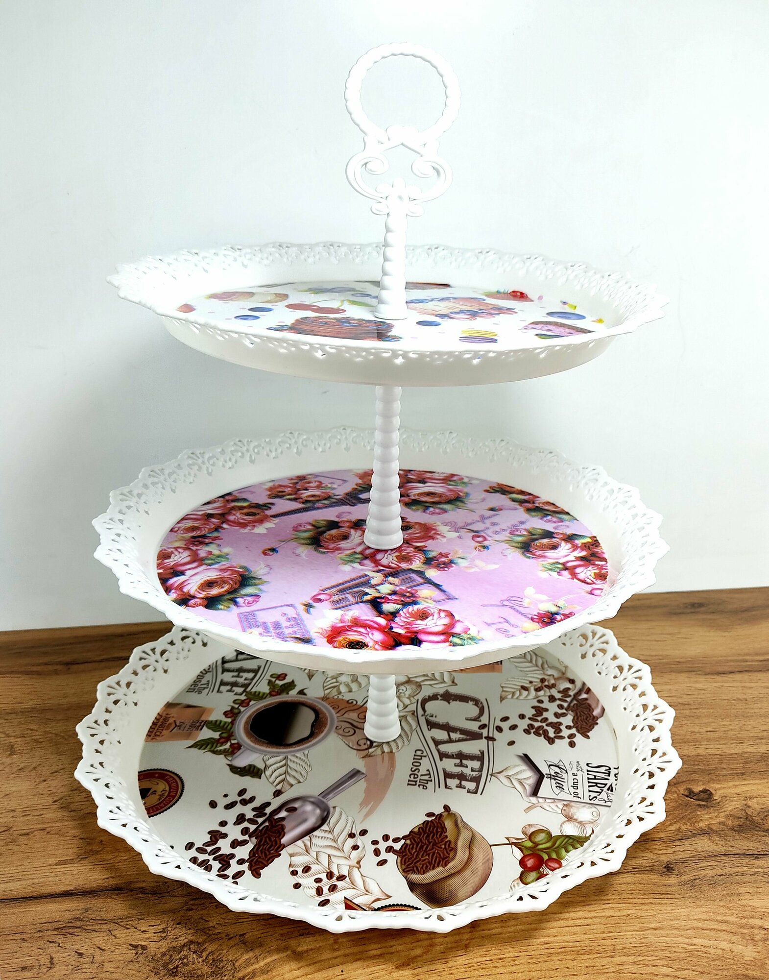 фото Фруктовница пластмассовая 3-х ярусная 26/30/34см , фруктовница 3 яруса. фруктовая ваза