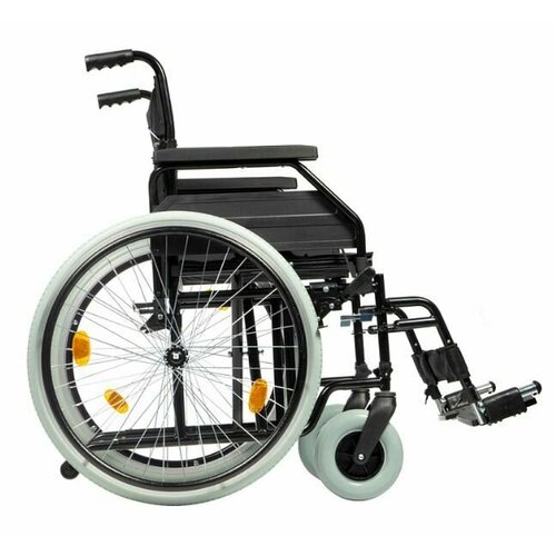 Кресло-коляска инвалидная базовая Ortonica Base 400, ширина сиденья 45 см
