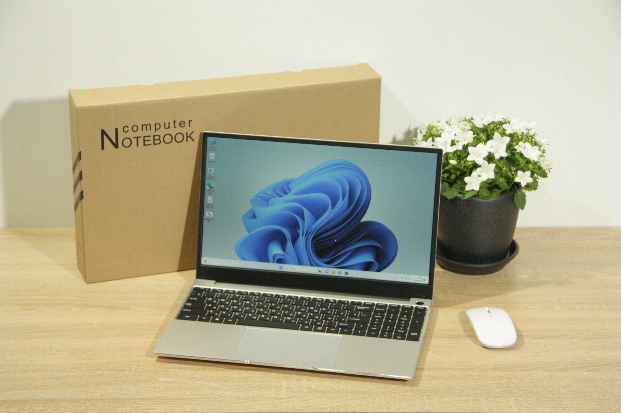 15" Ноутбук металлический Intel Core I7, RAM 16 ГБ, SSD 512 Gb — фото 2