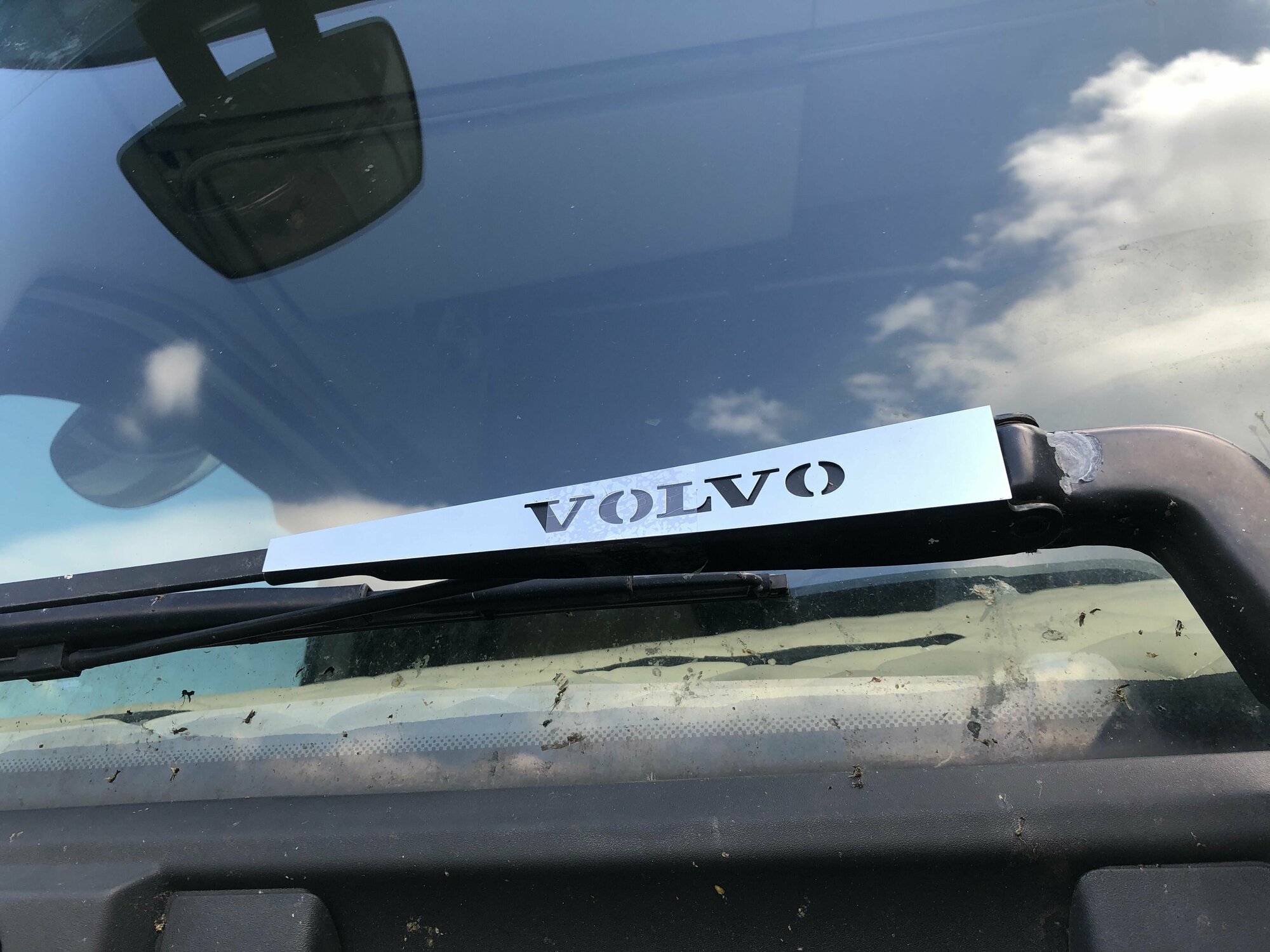 Накладки на дворники Volvo