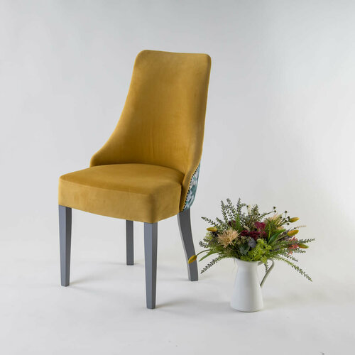 Мягкий стул из комбинированной ткани бук 9190₽