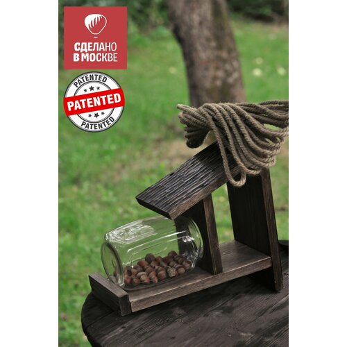 Кормушка для белок 