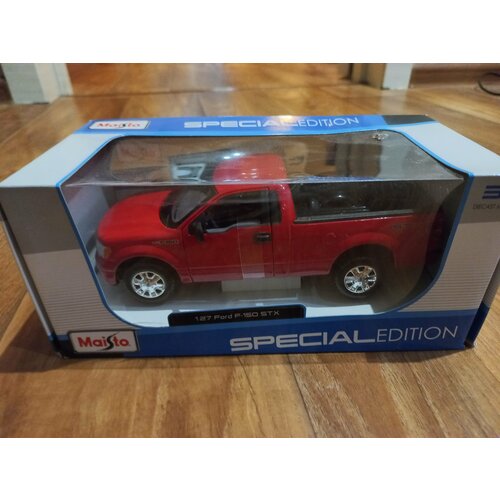 Maisto Машинка красная - Ford F-150 Stx 2010г 1:24