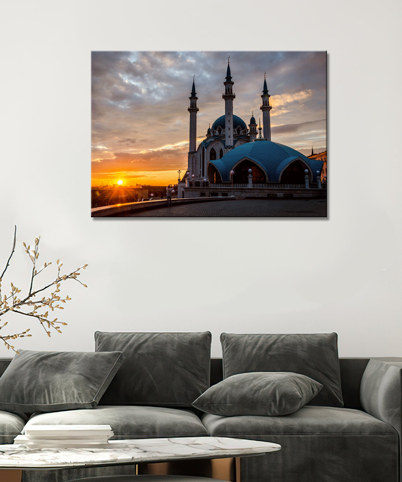 Картина на холсте "Казань, фонарь, архитектура" 120x90 см. с алюминиевым подвесо