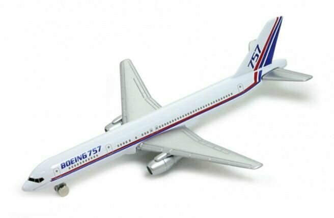 Игрушка Welly модель самолета BOEING B757 / 12-15 см белый