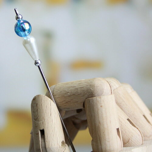 Шпажка ручной работы радужный шар синий