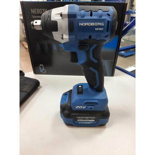 Гайковерт аккумуляторный ударный 12 для автосервиса 300 НМ в комплекте c аккумулятором 20 В и зарядным устройством NORDBERG 2438500₽