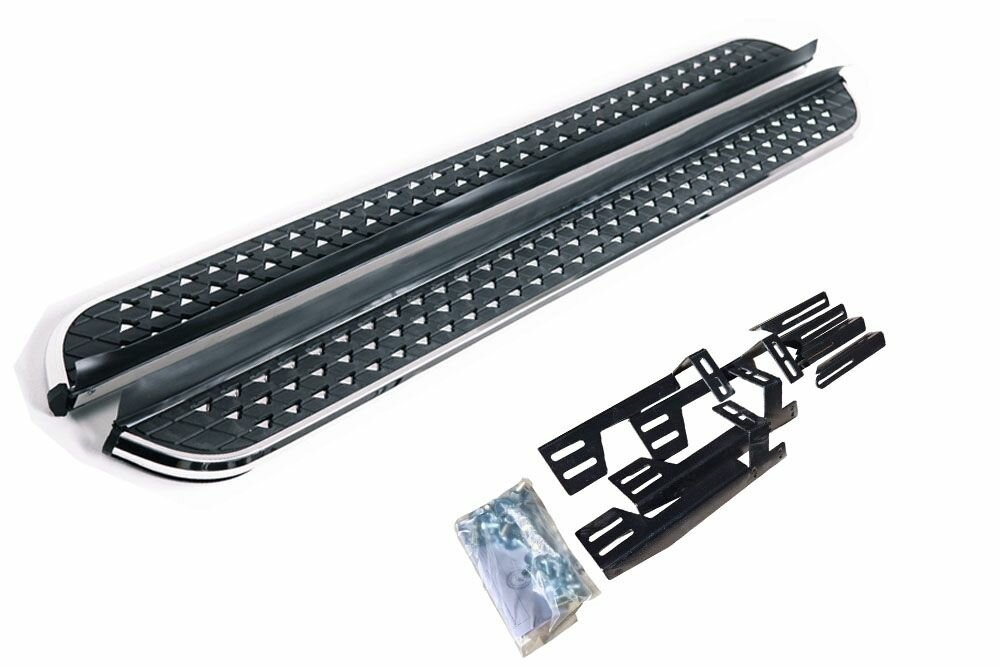 Пороги площадки алюминиевые с кантом из нержавейки HTX для Honda CRV (Хонда СРВ) 2007-2018 с креплениями