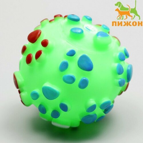 Игрушка для собак Пижон "Мяч Лапка", пищащая, 6,5 см, зеленая