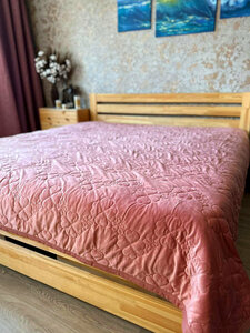 Покрывало на кровать 220х240 стеганое евро однотонное, розовое