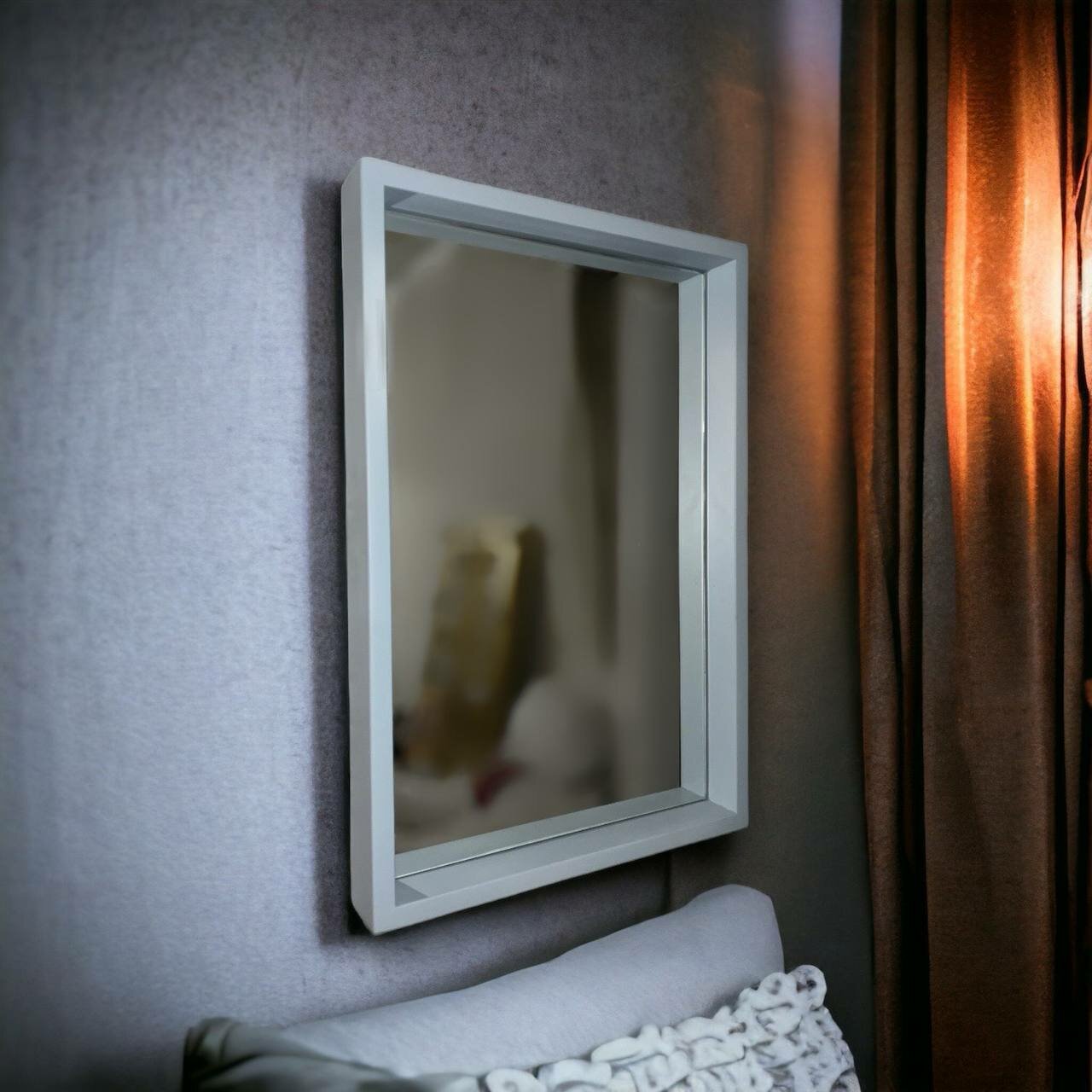Зеркало настенное 60x40 см интерьерное из дерева, светло-серый - фотография № 2