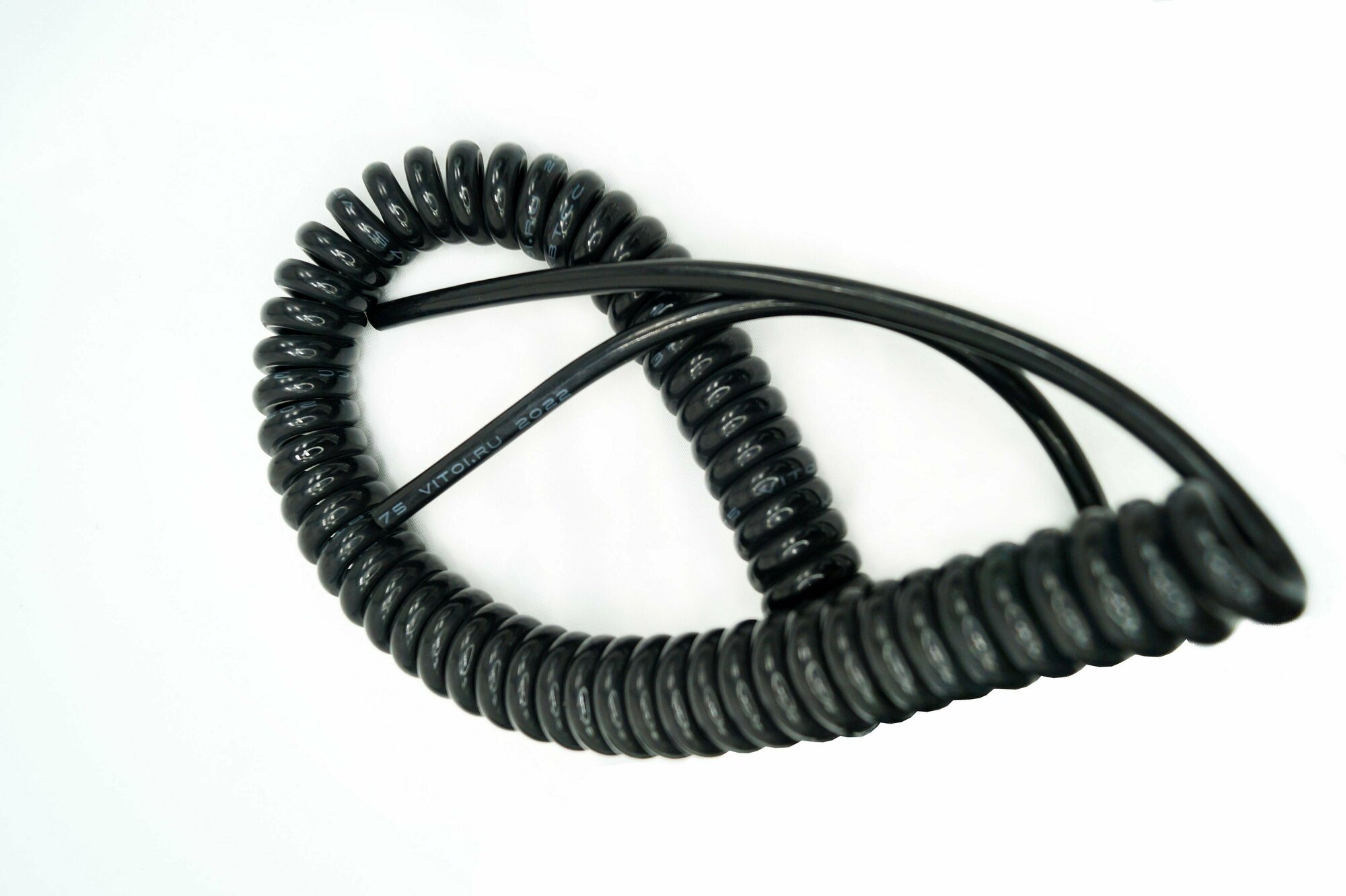 Спиральный кабель полиуретановый 3х0.75/500-2000мм черный