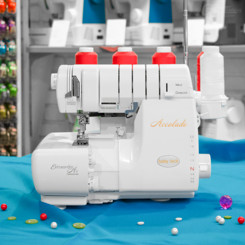 Коверлок Babylock Accolade