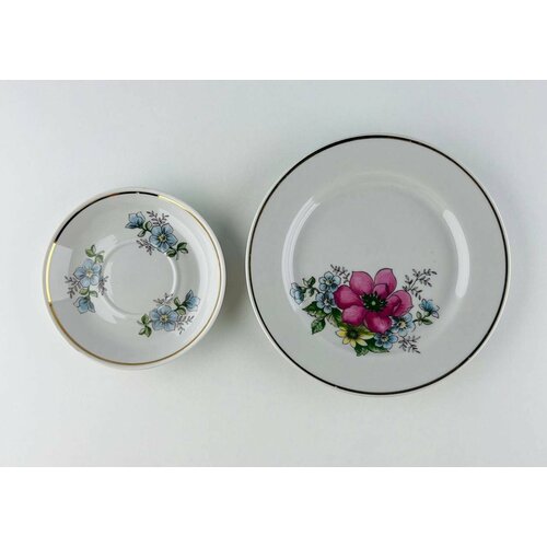 Винтажный набор тарелок 