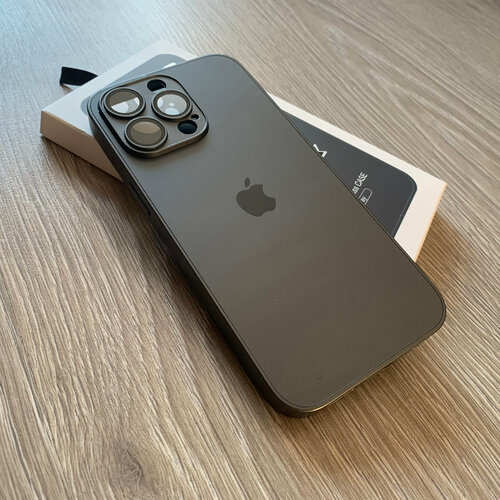 Чехол на iPhone 15 Pro / Айфон 15 Про с MagSafe, с защитой камеры черный