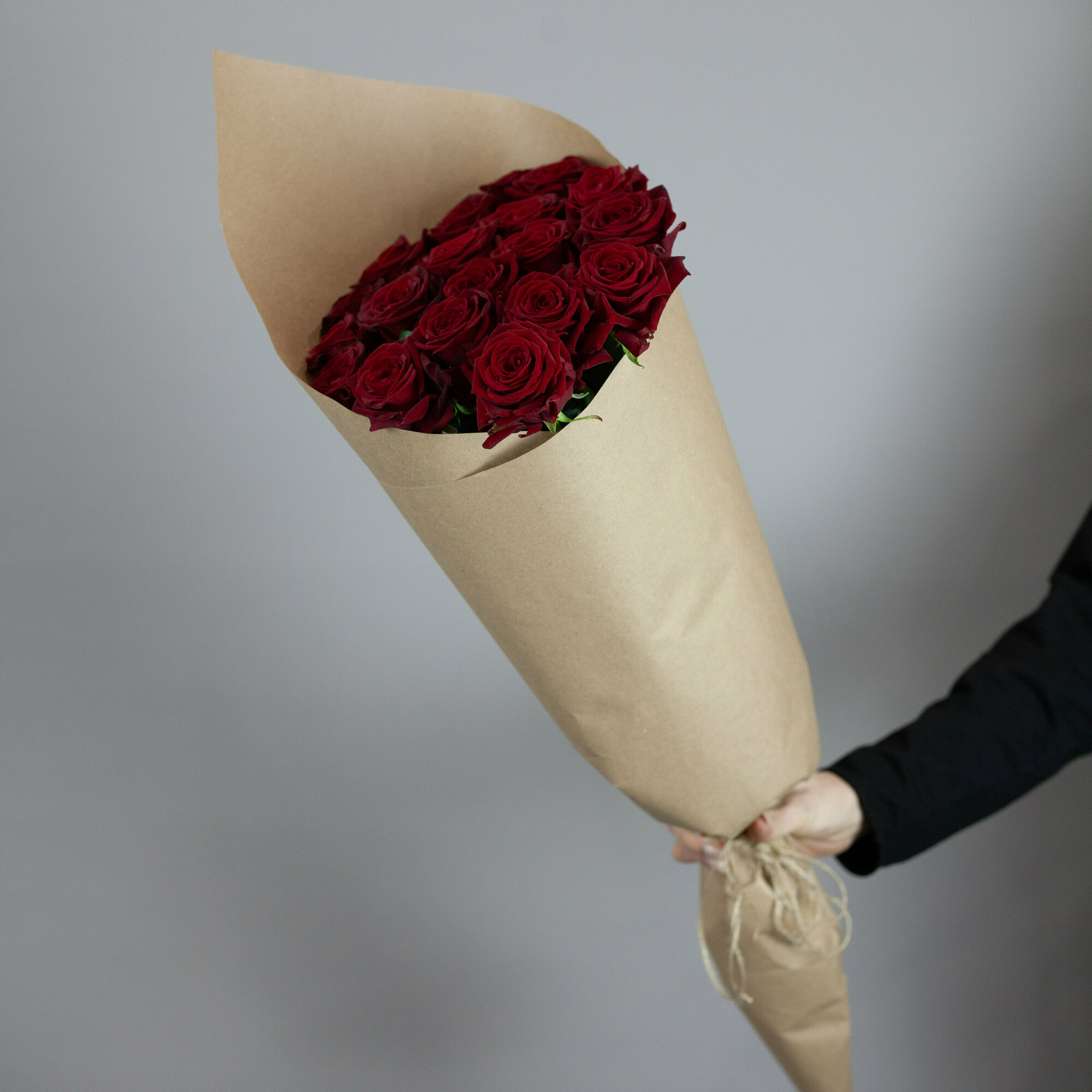 Букет из красных Роз 19 штук "Ред Наоми" цветы Длина 53 см