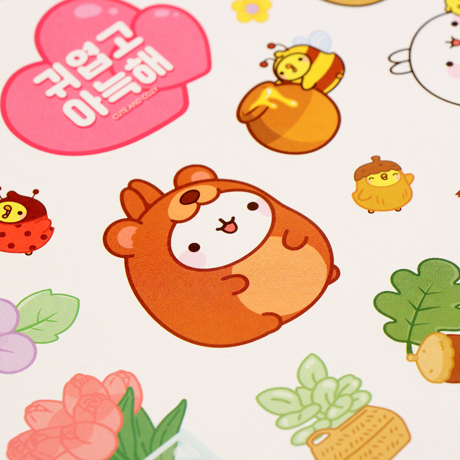 Molang. Милые наклейки и татушки. Розовый ОРИГАМИ - фото №5