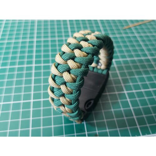 фото Плетеный браслет, мультиколор, горчичный lissart