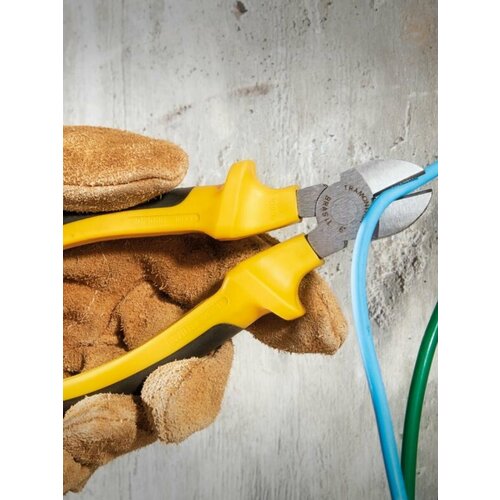 Кусачки бокорезы диагональные Tramontina 41006116 диэлектрические строительные кабельные для проводов проволоки 150 мм 1000 В 729₽