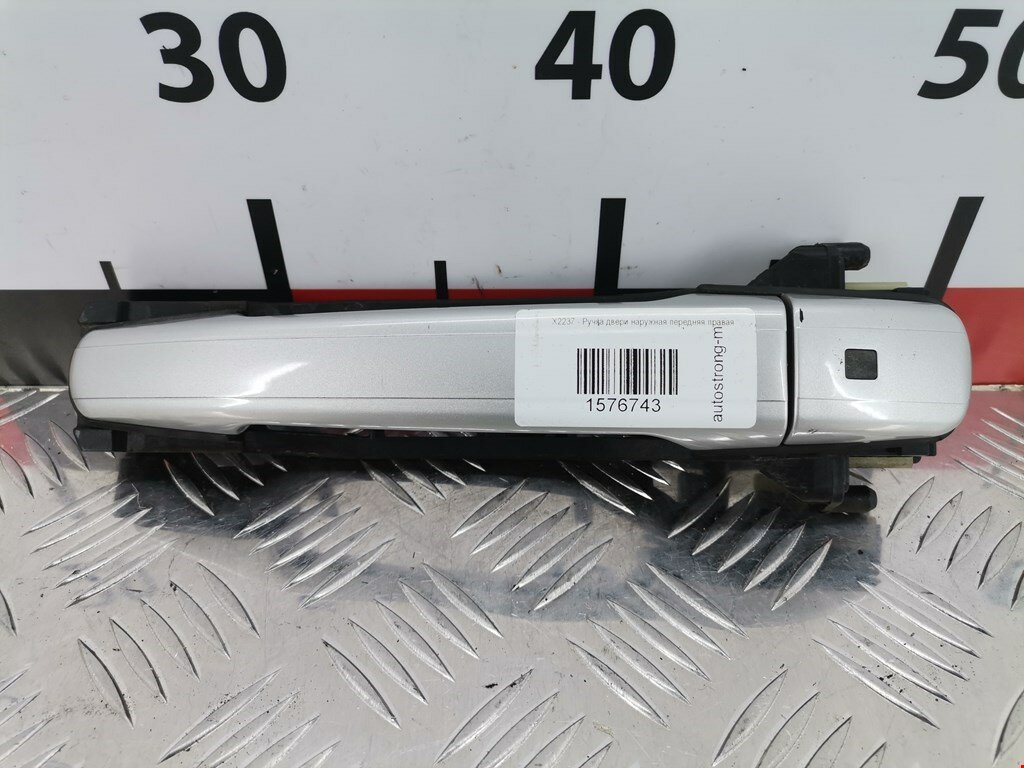Ручка двери наружная передняя правая Mercedes CLK-Class (W208) A2087600070 арт. 1576743