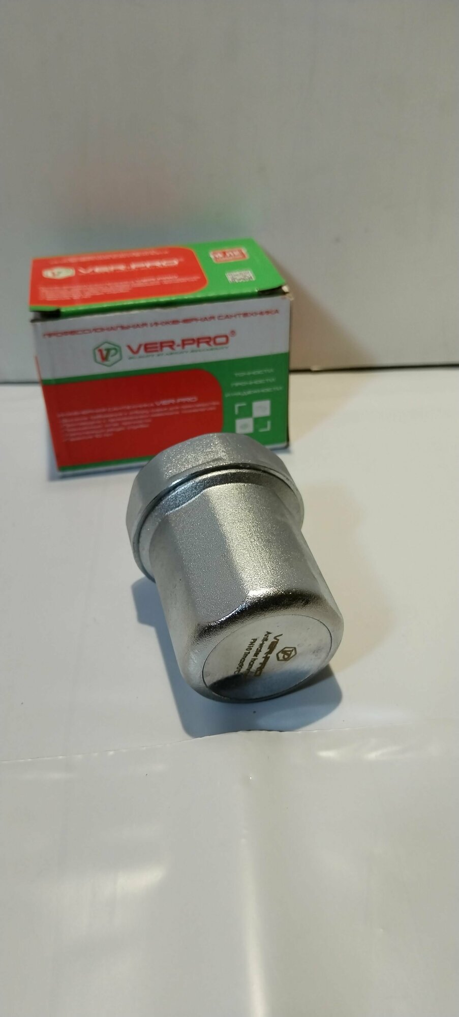 Гаситель гидроудара 1/2" 90C НР VIEIR арт VP54