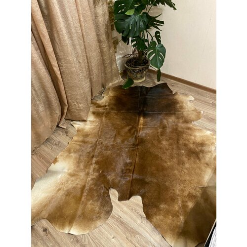 Коровья шкура на пол натуральная. 185 х 150 см