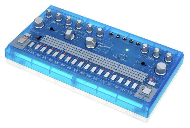 Behringer RD-6-BB аналоговая драм-машина, 8 сэмпов ударных, 16-шаговый секвенсер, емкость памяти 2х16 паттернов, встроенный дист