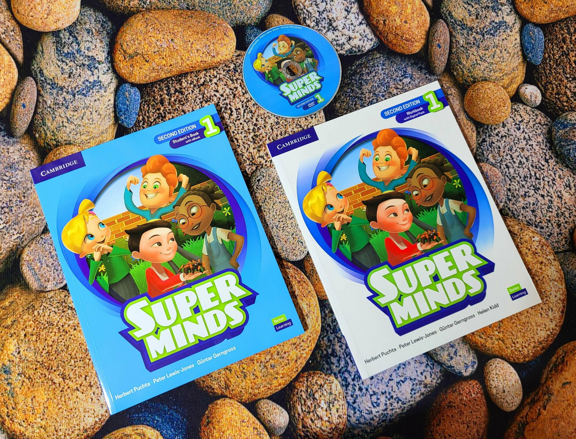 Super Minds 1 Second Edition - Второе Издание, Учебник с наклейками - Student's Book With Stickers + Рабочая Тетрадь - Workbook + Диск