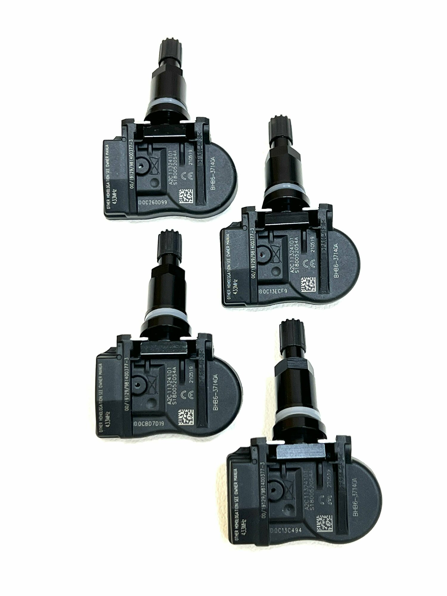 Комплект 4-x черых датчиков давления шин для Mazda Bhb637140