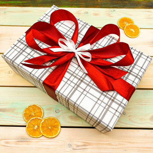 Подарочный набор кофе и чая Магия утра: 4 вида зернового кофе и 12 видов рассыпного чая