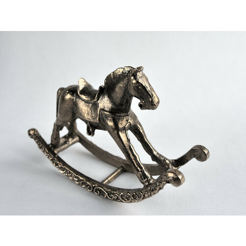 Лошадка - качалка с седлом латунная статуэтка 990₽