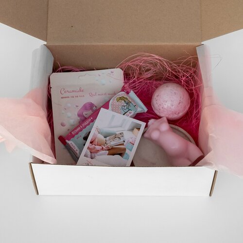 Подарочный набор для беременных женщин, соевая свеча ручной работы, шарик для ванны, тканевая маска для лица с церамидами, протеиновый батончик сумка в роддом минимальная 200299